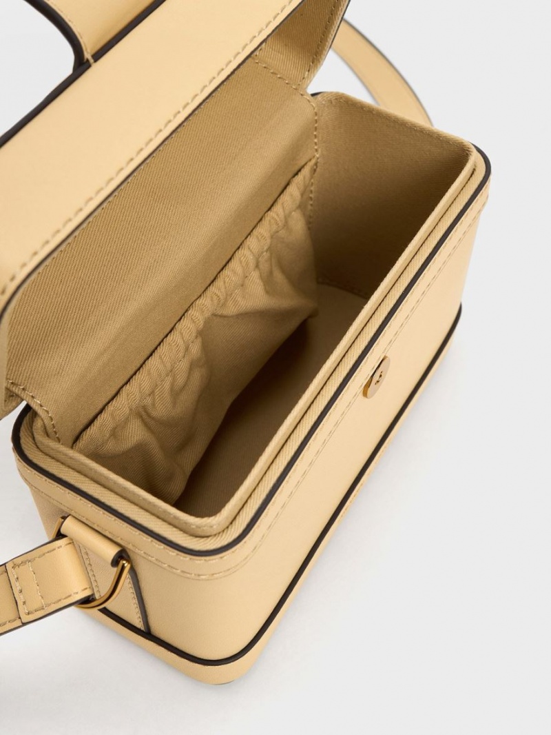 τσάντεσ χιαστί Charles And Keith Bronte Boxy Μπεζ | 91754-AZKP