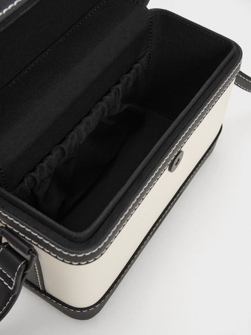 τσάντεσ χιαστί Charles And Keith Bronte Contrast-Trim Boxy μαυρα ασπρα | 70915-LQWY