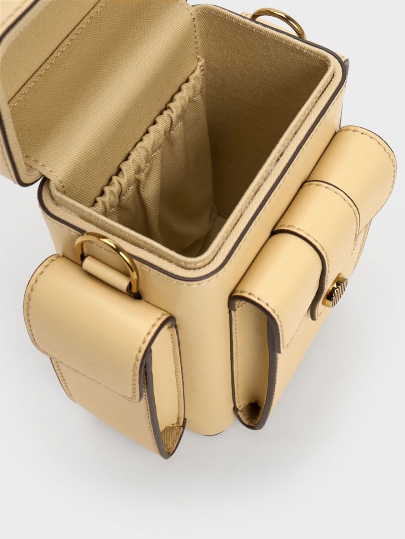 τσάντεσ χιαστί Charles And Keith Bronte Multi-Pocket Μπεζ | 85307-JUCN