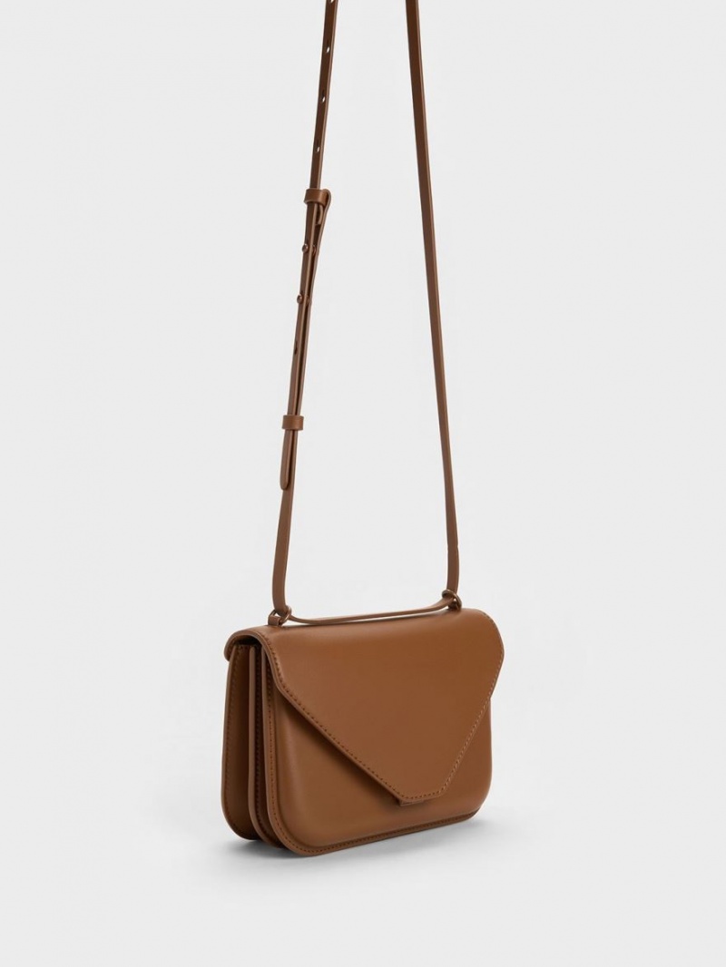 τσάντεσ χιαστί Charles And Keith Camelia Envelope σοκολάτα | 35980-ZGSQ