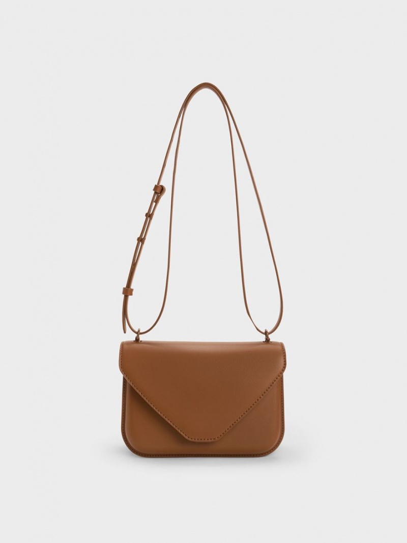 τσάντεσ χιαστί Charles And Keith Camelia Envelope σοκολάτα | 35980-ZGSQ