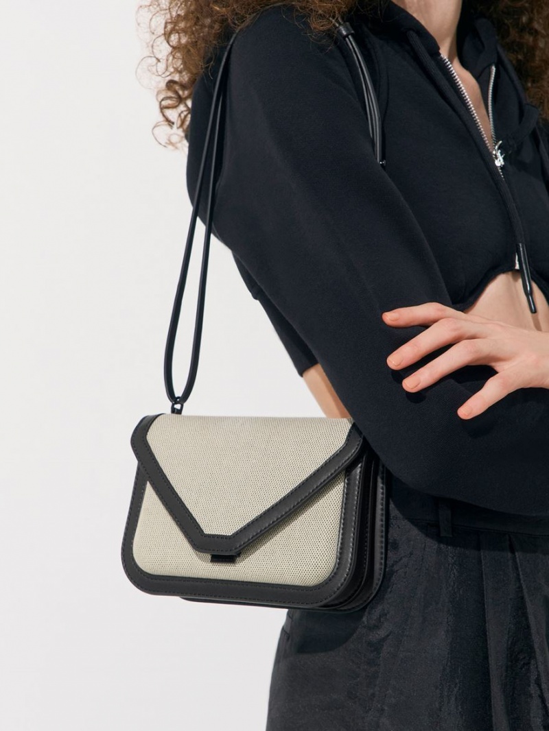 τσάντεσ χιαστί Charles And Keith Camelia καμβα Envelope Μπεζ | 68751-DELN