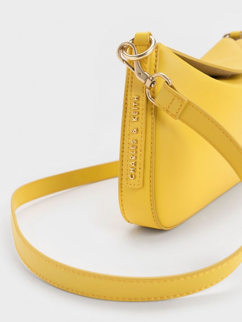 τσαντα χειροσ Charles And Keith Catena Chain κίτρινα | 65420-VGLU