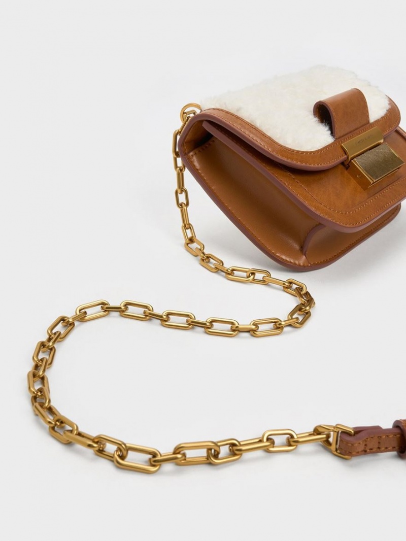τσάντεσ ώμου Charles And Keith Charlot Furry Chain λουρακια καφε | 16024-TRMY