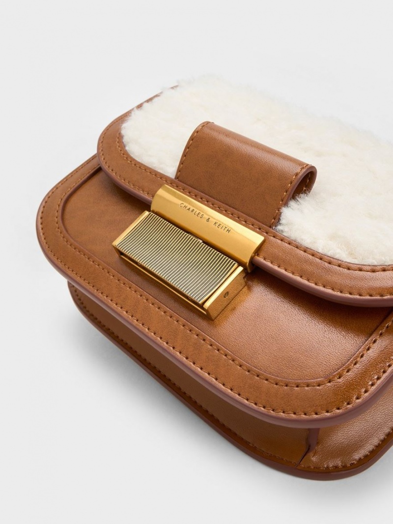 τσάντεσ ώμου Charles And Keith Charlot Furry Chain λουρακια καφε | 16024-TRMY