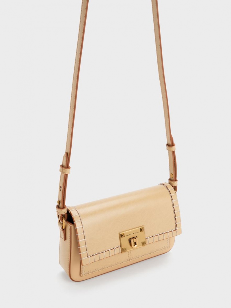 τσαντα χειροσ Charles And Keith Circe Stitch-Trim Top Μπεζ | 85264-ZMHS