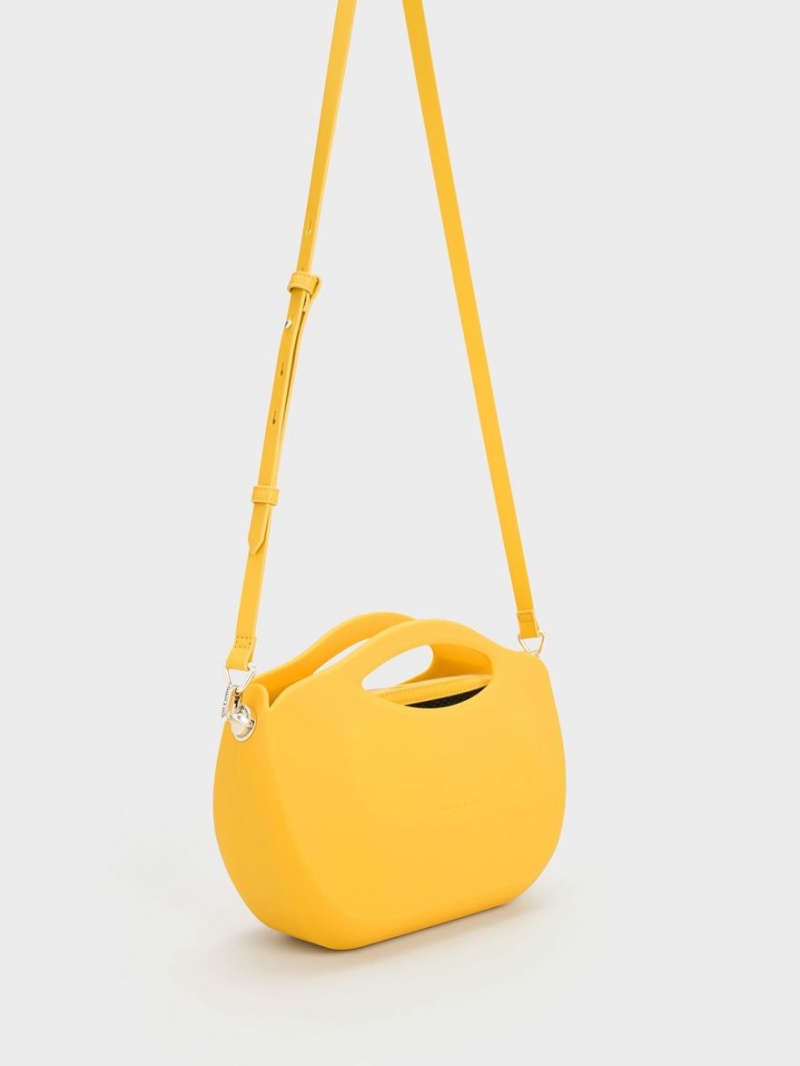 τσαντα χειροσ Charles And Keith Cocoon Curved κίτρινα | 64270-MTQR