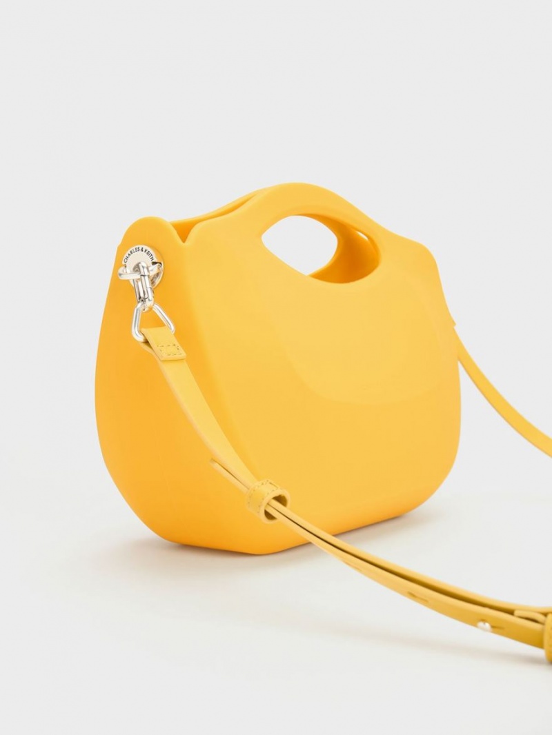 τσαντα χειροσ Charles And Keith Cocoon Curved κίτρινα | 64270-MTQR
