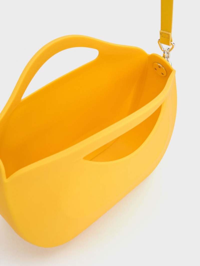 τσαντα χειροσ Charles And Keith Cocoon Curved κίτρινα | 64270-MTQR