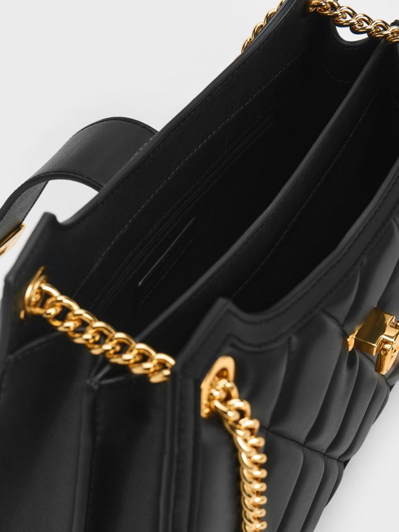 τσάντεσ ώμου Charles And Keith Cressida Καπιτονέ Trapeze Chain μαυρα | 36728-INQG