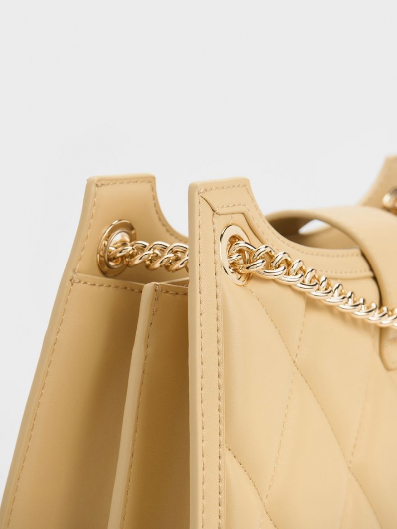 τσάντεσ ώμου Charles And Keith Cressida Καπιτονέ Trapeze Chain Μπεζ | 58312-QJDN