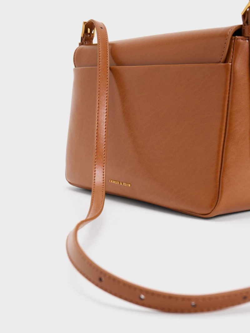 τσάντεσ ώμου Charles And Keith Daki Belted Trapeze σοκολάτα | 72450-QSMT