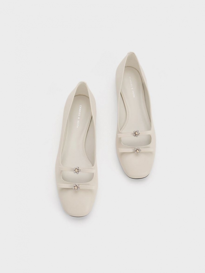 Παπουτσια Μπαλαρινεσ Charles And Keith Floral Beaded Bow ασπρα | 46751-MQTS