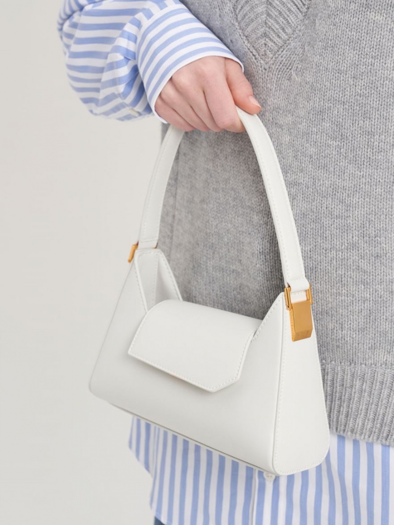 τσάντεσ ώμου Charles And Keith Front Flap Trapeze ασπρα | 13029-EKDL