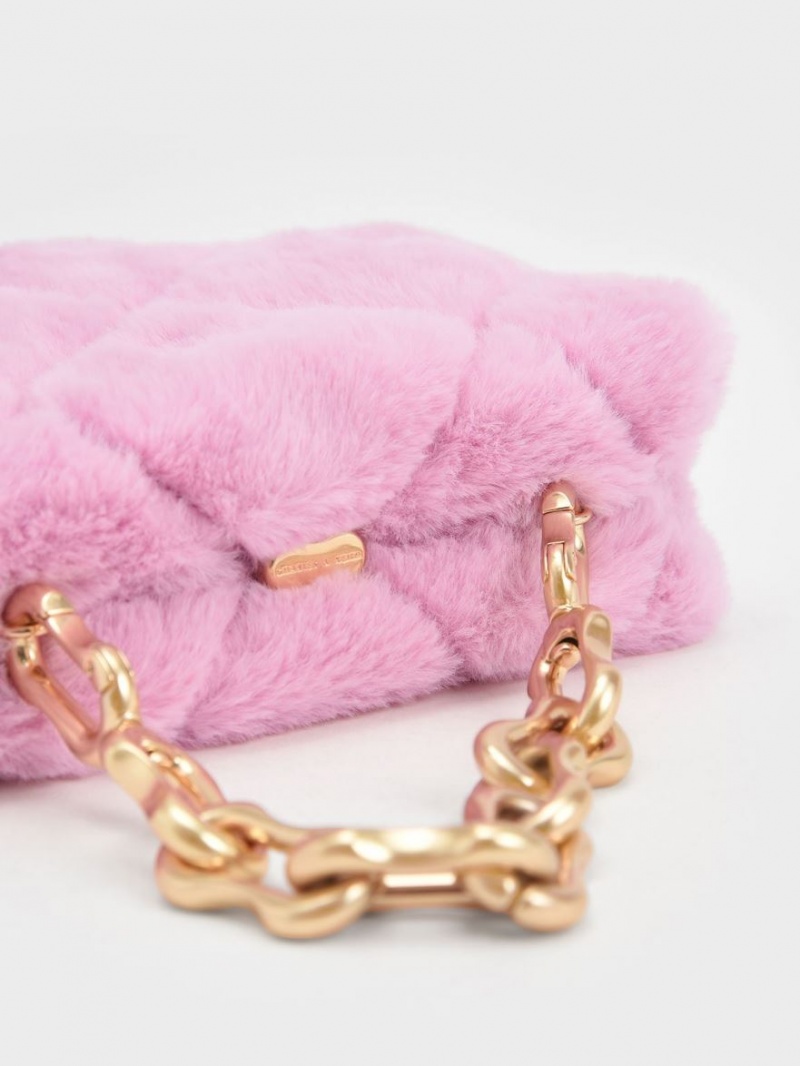 τσάντεσ χιαστί Charles And Keith Gemma Χοντρός Chain Handle Furry Καπιτονέ Boxy ροζ | 40215-YMTB
