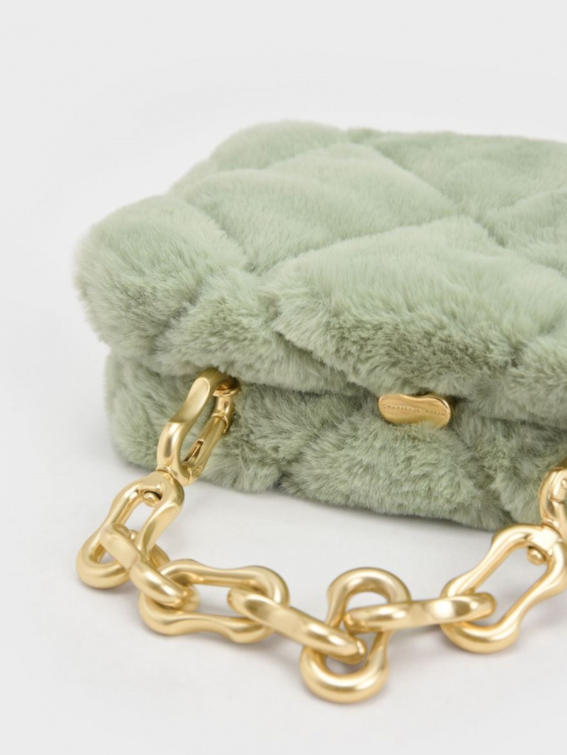 τσάντεσ χιαστί Charles And Keith Gemma Χοντρός Chain Handle Furry Καπιτονέ Boxy μεντα | 46851-EROM