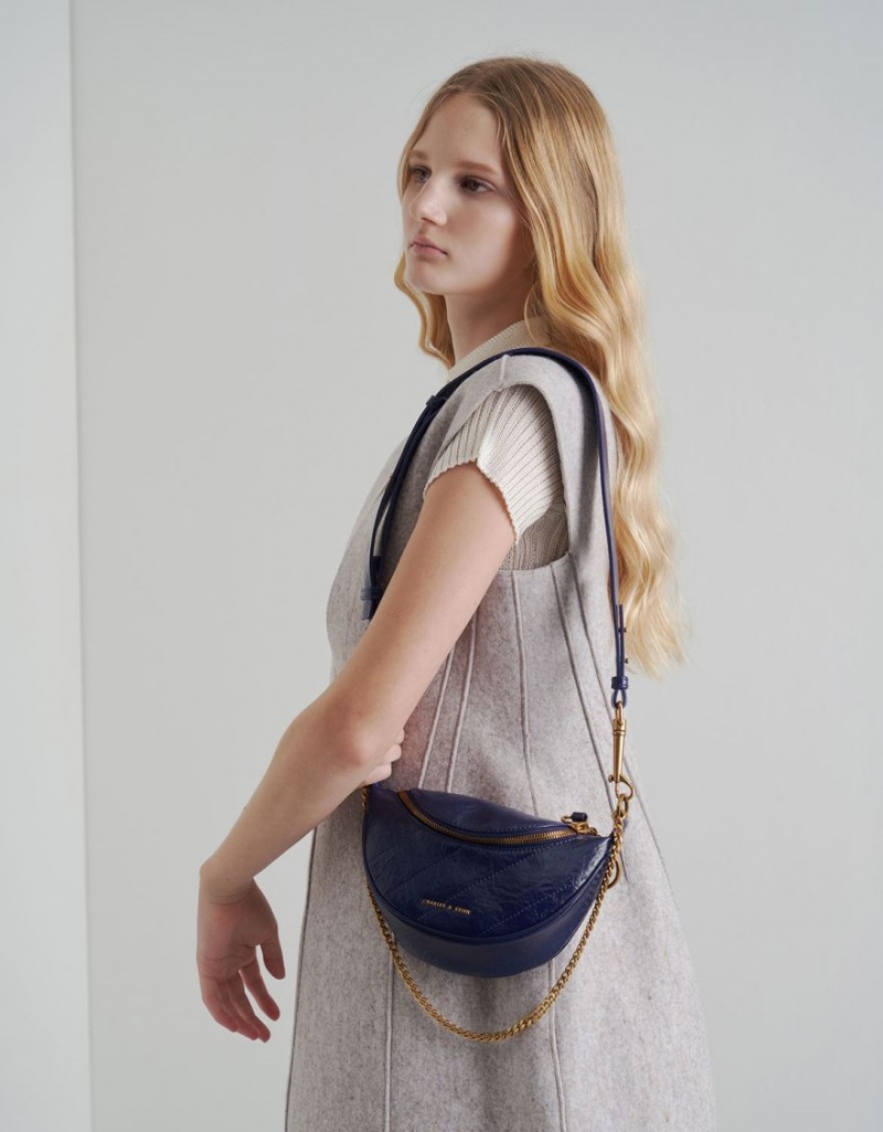 τσάντεσ χιαστί Charles And Keith Half Moon σκούρο μπλε | 42863-MJCS