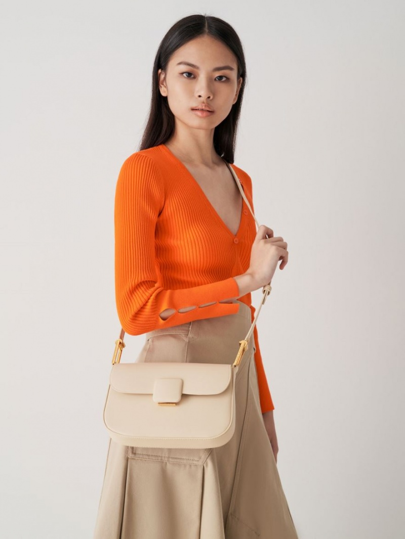 τσάντεσ ώμου Charles And Keith Koa Square Push-Lock Μπεζ | 84097-LWPQ