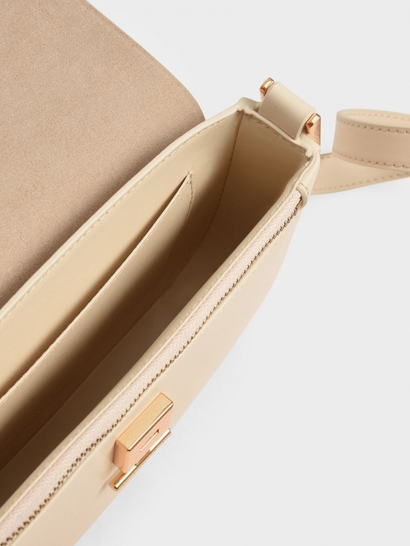 τσάντεσ ώμου Charles And Keith Koa Square Push-Lock Μπεζ | 84097-LWPQ