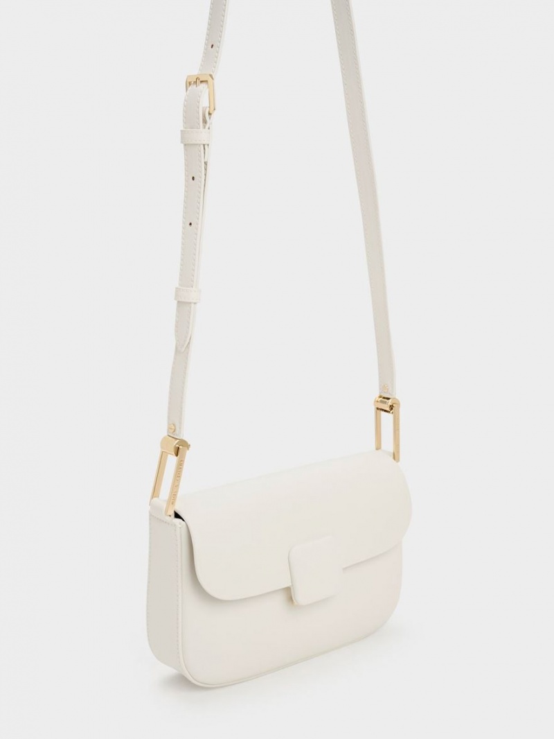 τσάντεσ ώμου Charles And Keith Koa Square Push-Lock κρέμα | 76320-TGOY