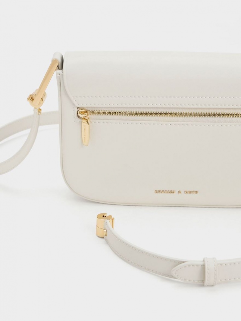 τσάντεσ ώμου Charles And Keith Koa Square Push-Lock κρέμα | 76320-TGOY
