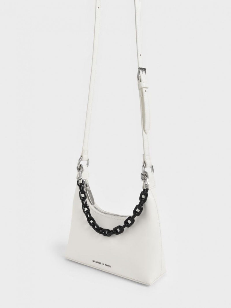 τσάντεσ ώμου Charles And Keith Koi Chain Handle ασπρα | 90456-FXWZ