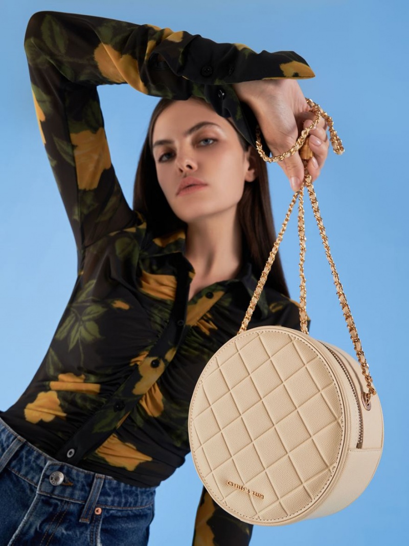 τσάντεσ ώμου Charles And Keith Kwan Καπιτονέ Circle Μπεζ | 37562-ZYUI