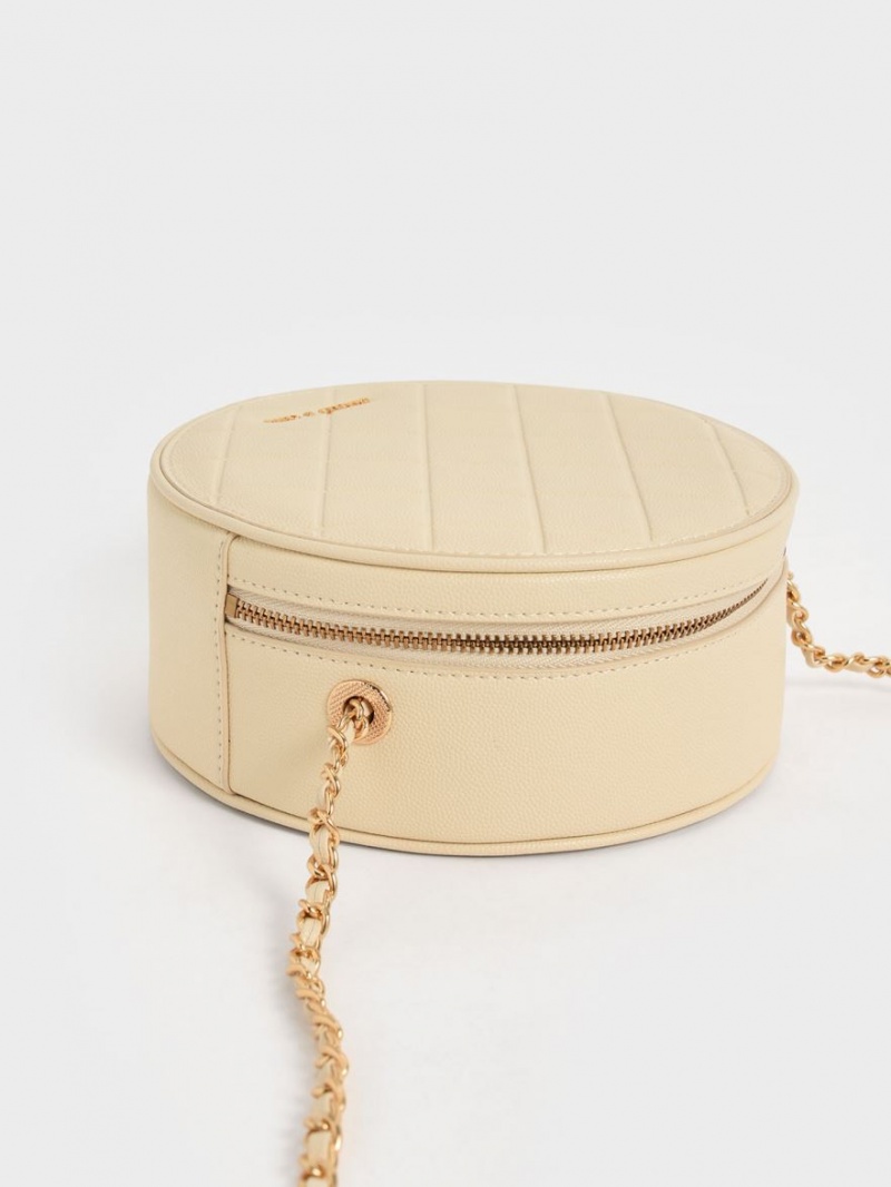 τσάντεσ ώμου Charles And Keith Kwan Καπιτονέ Circle Μπεζ | 37562-ZYUI