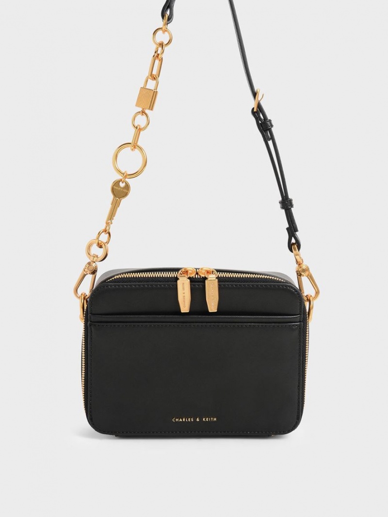 τσαντα χειροσ Charles And Keith Lock & Key Chain μαυρα | 27916-AVHR