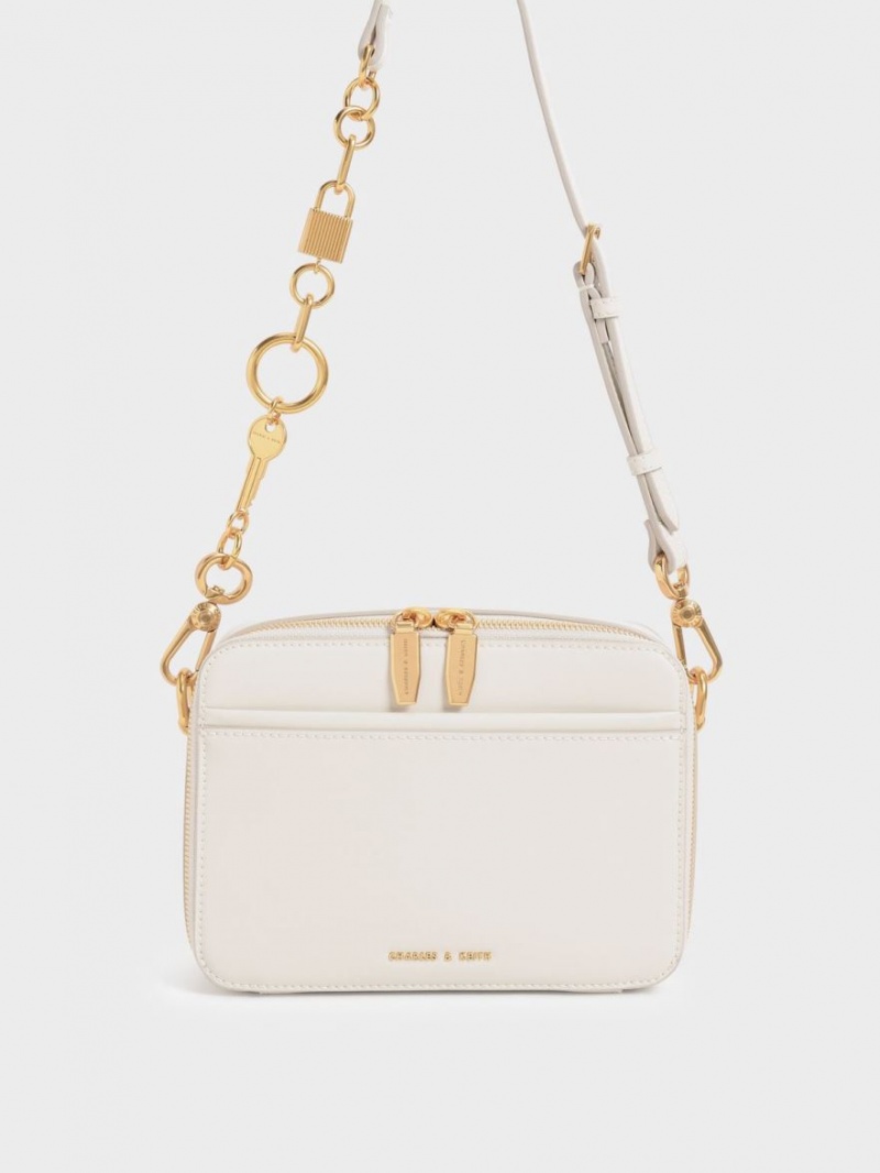 τσαντα χειροσ Charles And Keith Lock & Key Chain κρέμα | 91403-TXMS
