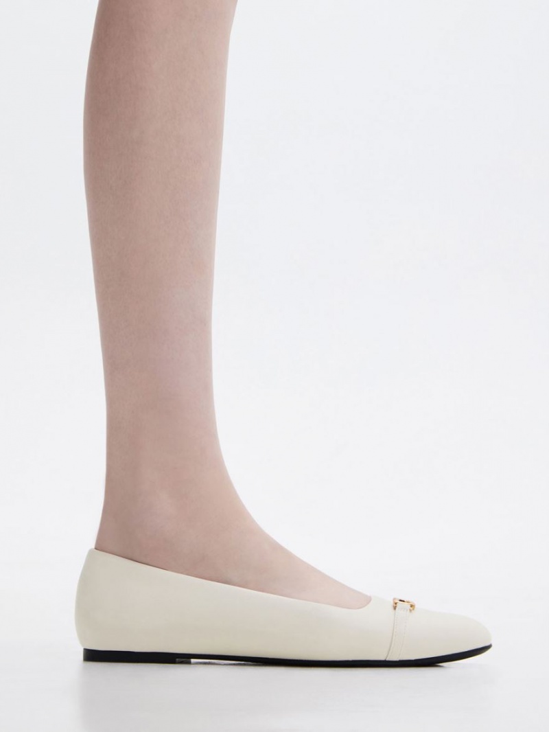 Παπουτσια Μπαλαρινεσ Charles And Keith Metallic Accent ασπρα | 16425-BTMW