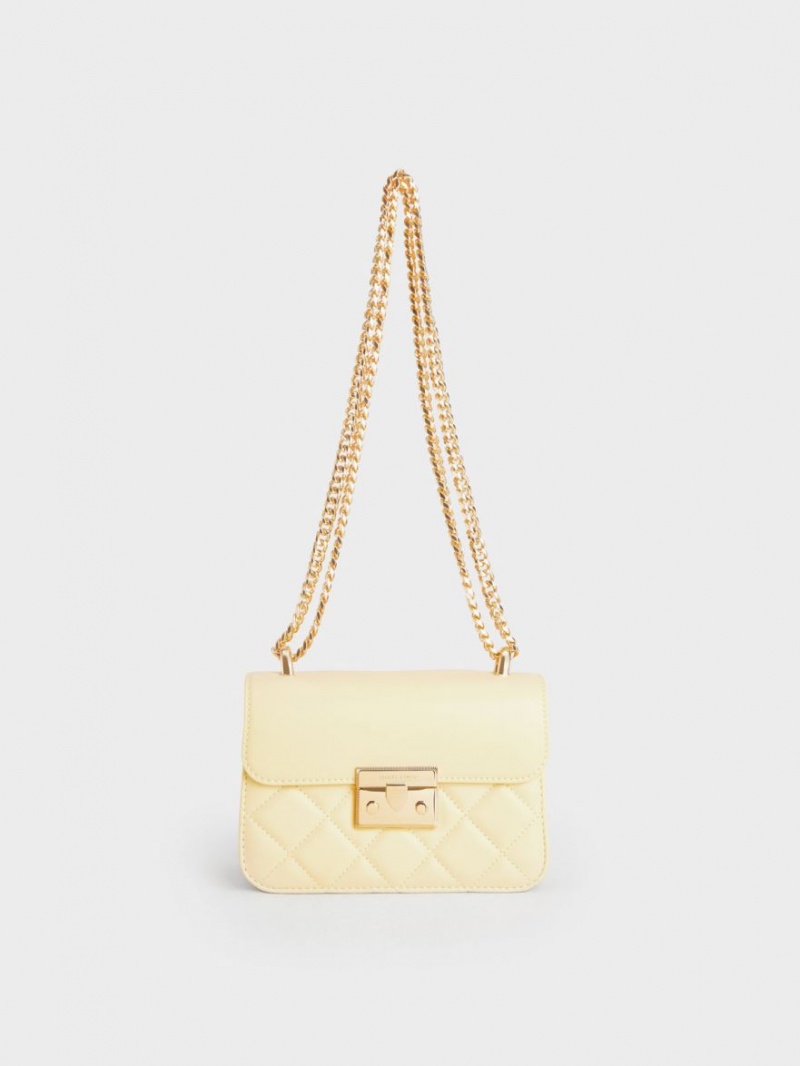 τσάντεσ χιαστί Charles And Keith Metallic Push-Lock Chain κίτρινα | 07498-VIGT