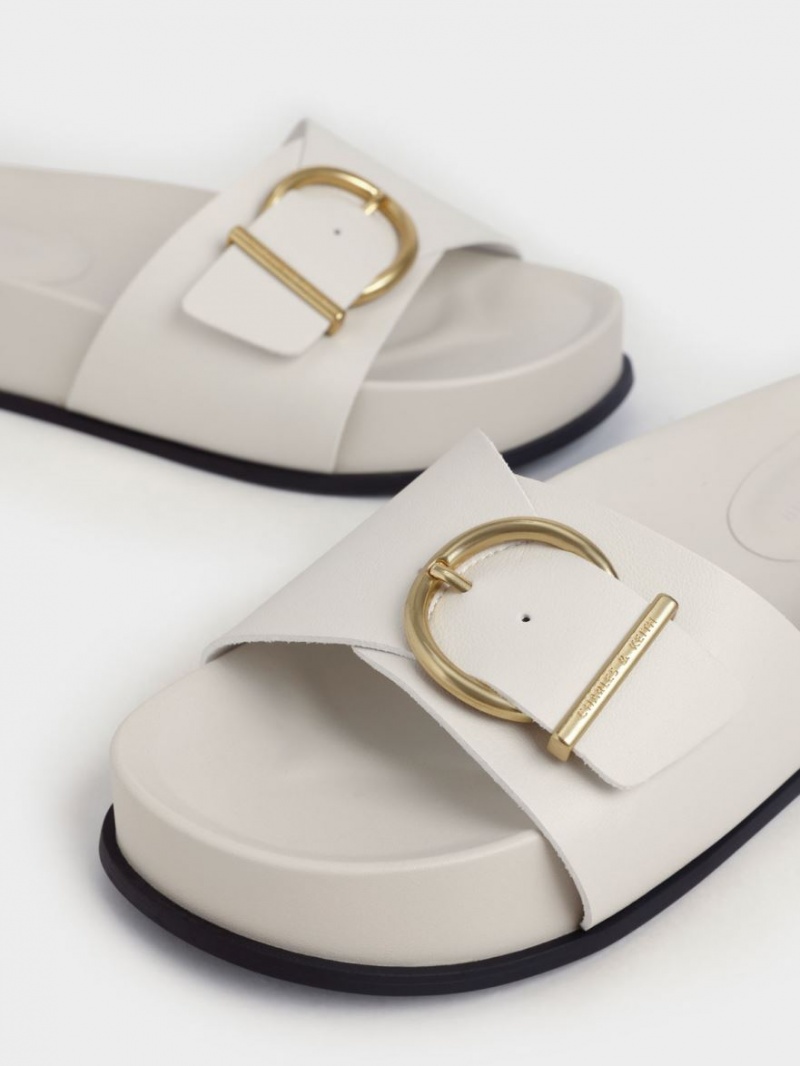 Πεδιλα Πλατφορμεσ Charles And Keith Metallic πόρπης ασπρα | 54762-AXWL
