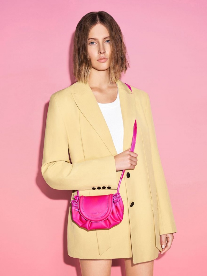 τσάντεσ χιαστί Charles And Keith Mini Blossom Curved Flap ροζ | 01763-XYGC