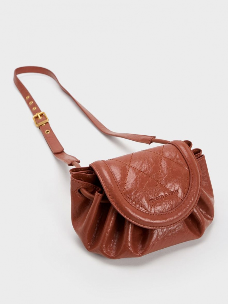 τσάντεσ χιαστί Charles And Keith Mini Blossom Curved Flap Καπιτονέ σκούρο κοκκινα | 09152-KAQW