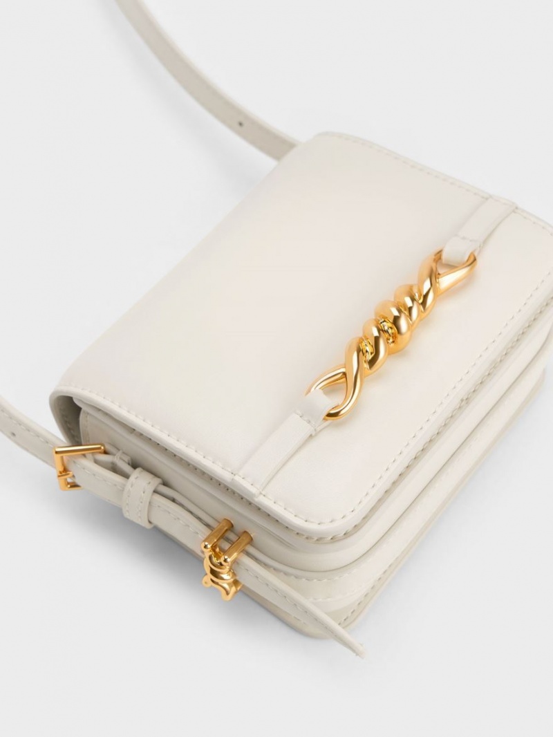 τσάντεσ ώμου Charles And Keith Mini Henrietta κρέμα | 36940-NWAR