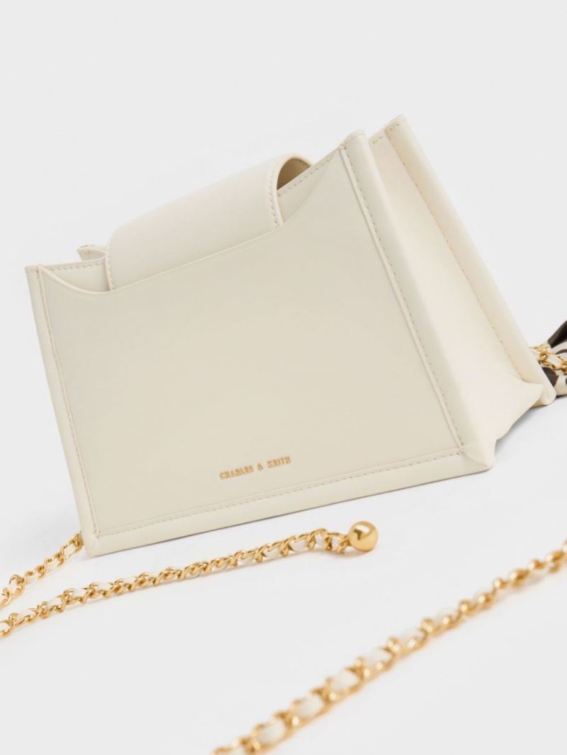 τσάντεσ χιαστί Charles And Keith Mini Roza Beaded Handle Scarf κρέμα | 79583-ULQX