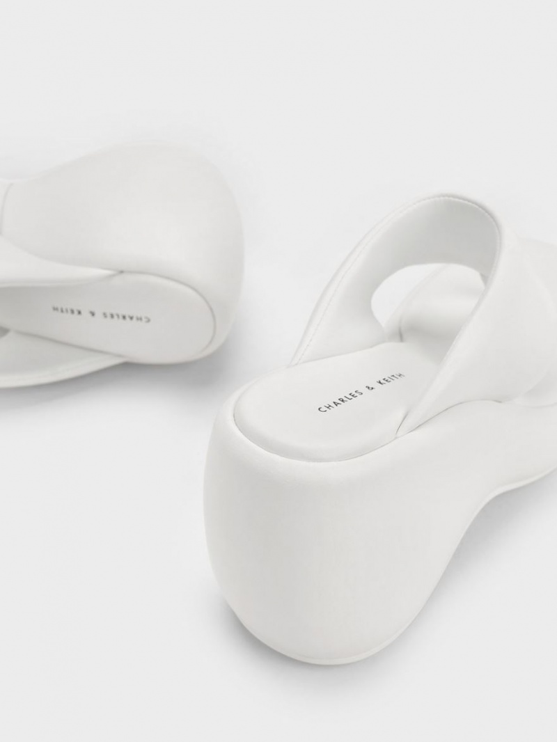 παπουτσια πλατφορμα Charles And Keith Noemi flatforms ασπρα | 80432-VEXT