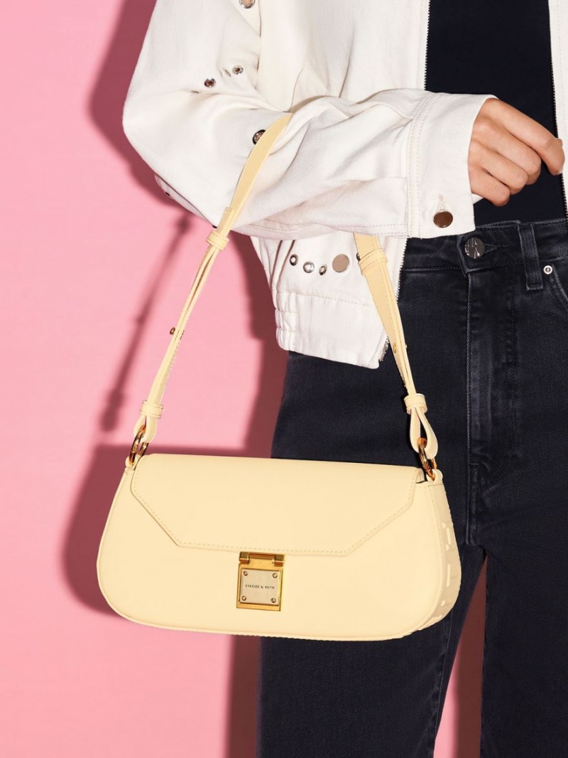 τσάντεσ ώμου Charles And Keith Oona Curved Μπεζ | 05493-ONUK
