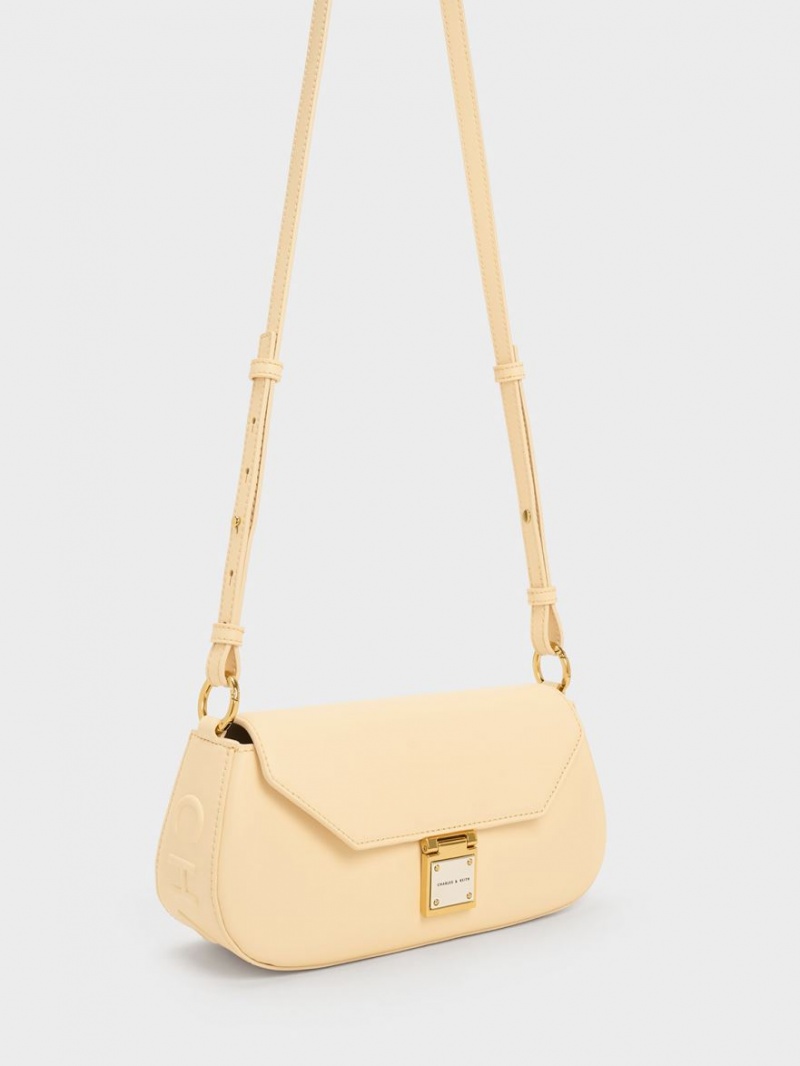 τσάντεσ ώμου Charles And Keith Oona Curved Μπεζ | 05493-ONUK