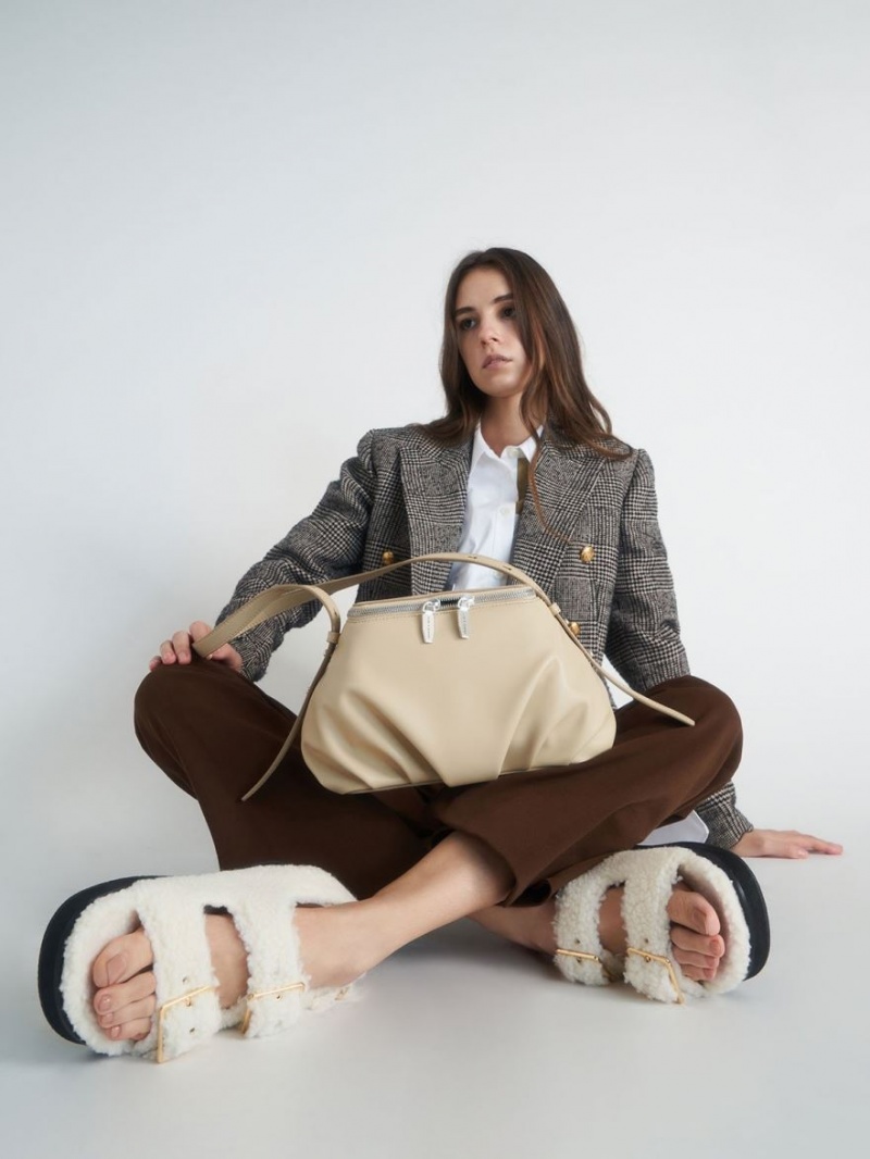 Πεδιλα Πλατφορμεσ Charles And Keith Recycled PET - Furry κρέμα | 15693-CXSU