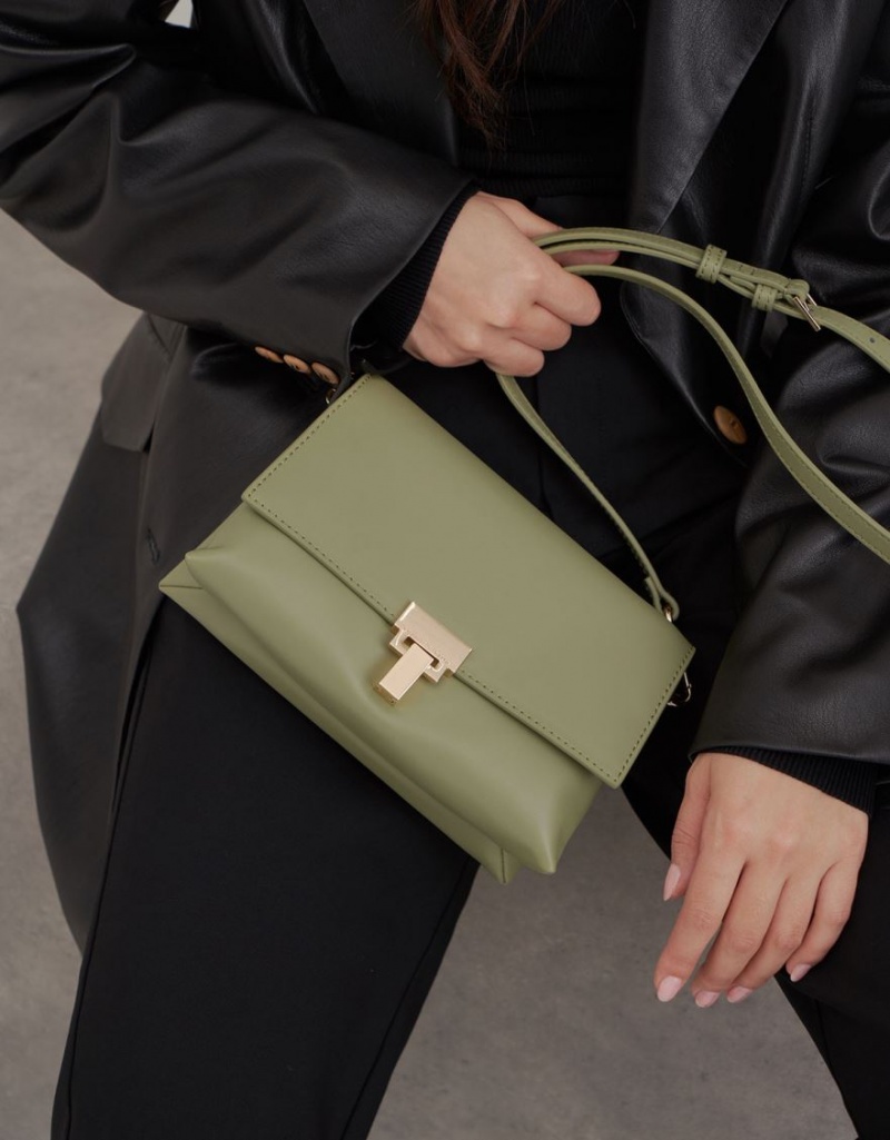 τσάντεσ ώμου Charles And Keith δερματινα Chain λουρακια Ελιά | 57163-SCGN