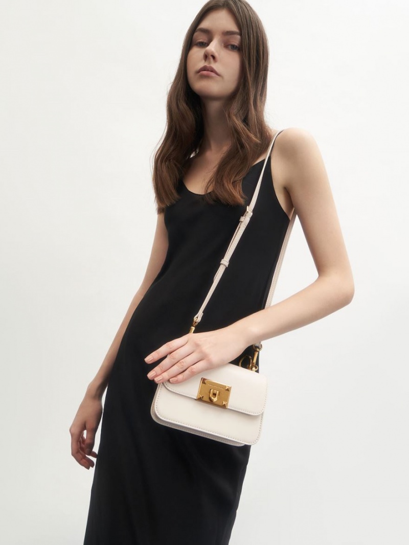 τσάντεσ ώμου Charles And Keith καμβα Metallic Turn-Lock ασπρα | 39175-MBLI