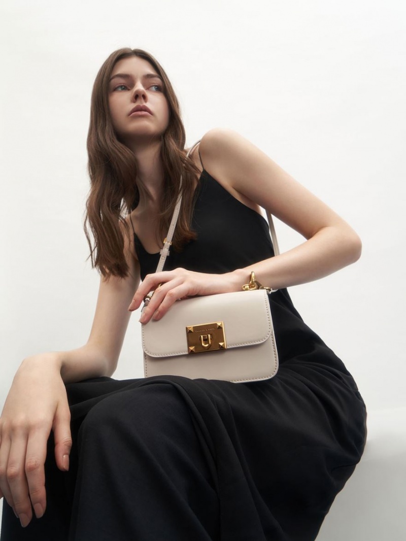 τσάντεσ ώμου Charles And Keith καμβα Metallic Turn-Lock ασπρα | 39175-MBLI