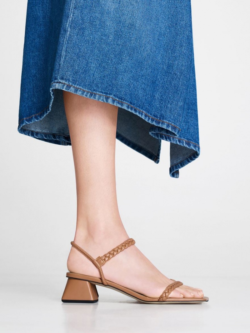 Σανδάλια Με Λουριά Charles And Keith Braided Back καφε | 20519-MQCP