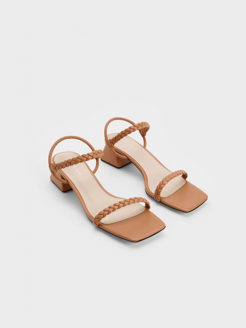 Σανδάλια Με Λουριά Charles And Keith Braided Back καφε | 20519-MQCP