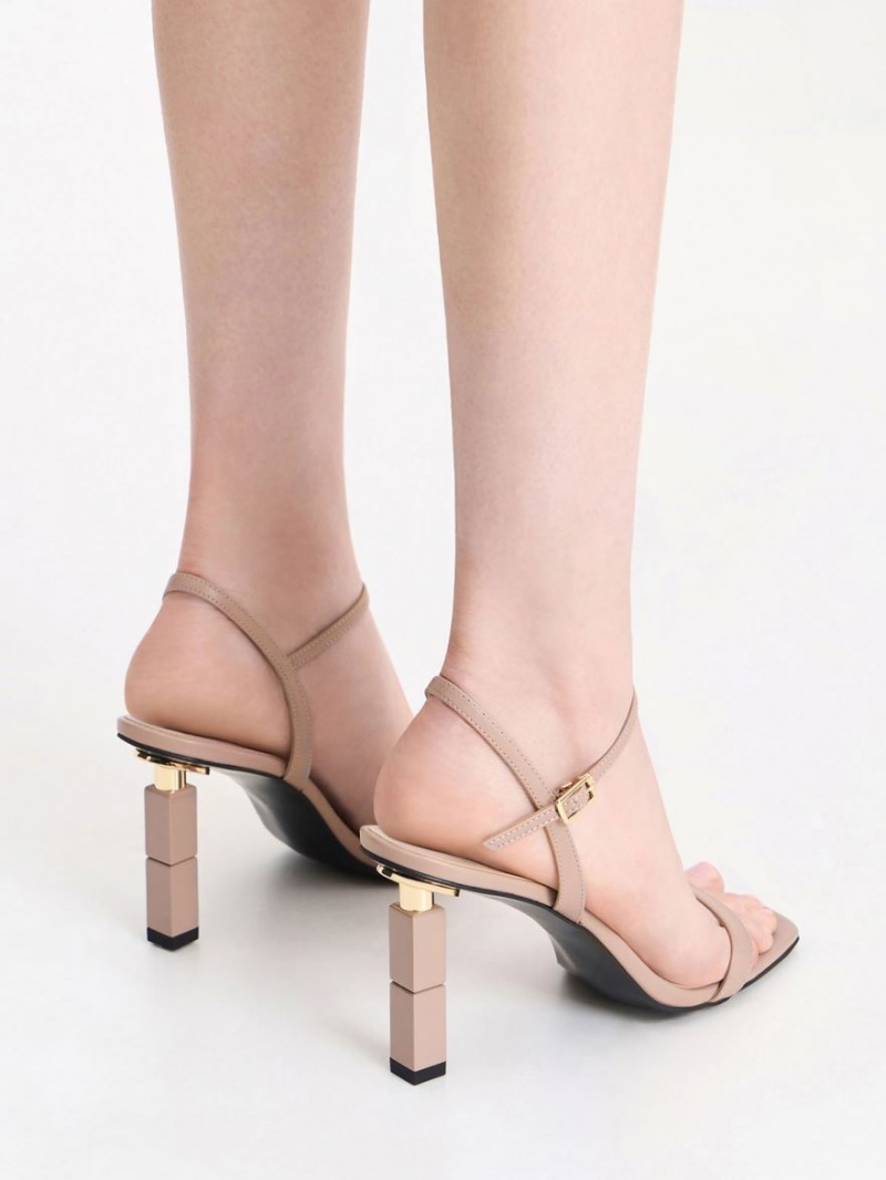 σανδαλια με τακουνι Charles And Keith Sculptural Μπεζ | 97286-JHIR