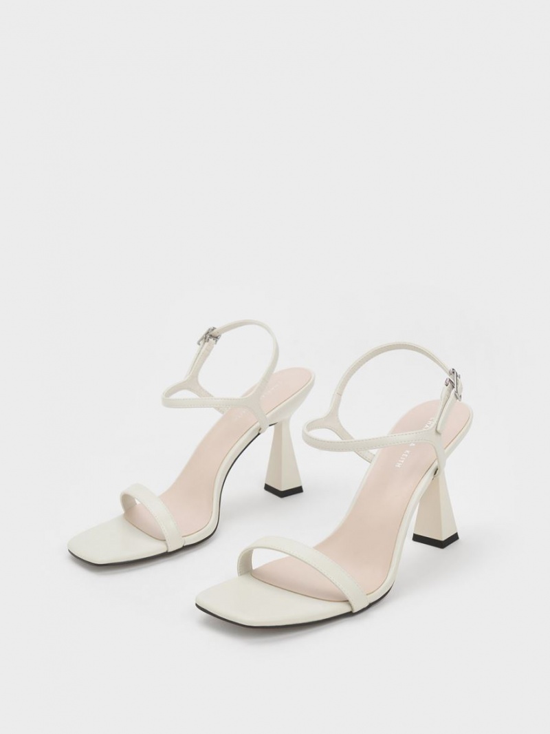 σανδαλια με τακουνι Charles And Keith Square toe Trapeze ασπρα | 72931-ZBLV