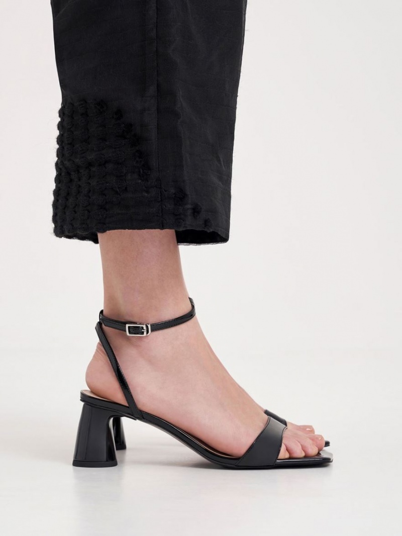 σανδαλια με τακουνι Charles And Keith λουστρινι Ankle-λουρακια Cylindrical μαυρα | 18306-MUPO