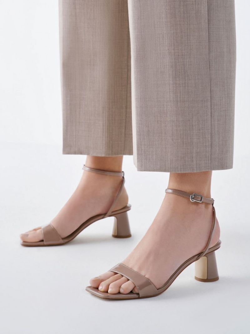 σανδαλια με τακουνι Charles And Keith λουστρινι Ankle-λουρακια Cylindrical Μπεζ | 21064-OUSL